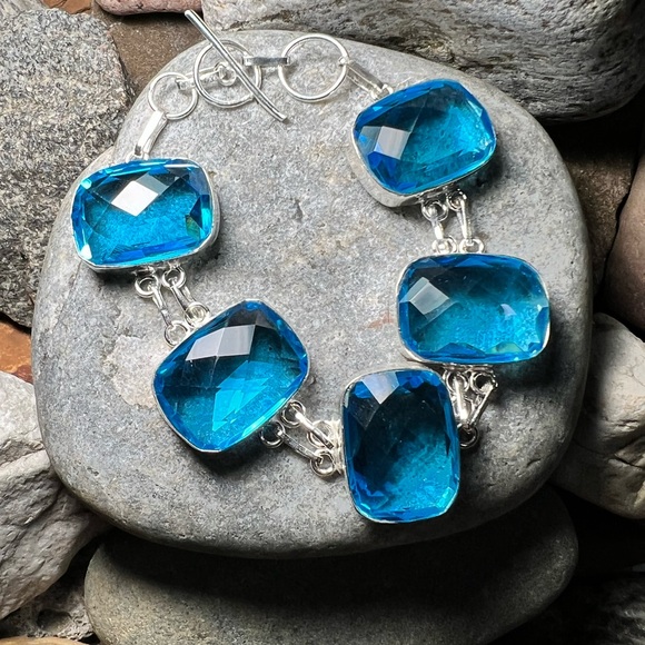 Hand Crafted Jewelry - Blue topaz bracelet